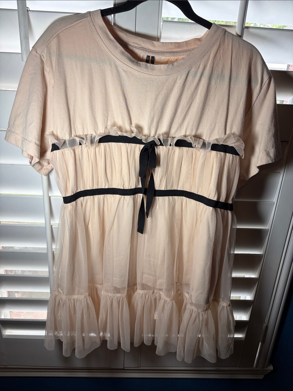 Anthropologie Cream Short-Sleeve Ruffle Mesh Top with Black Ribbon